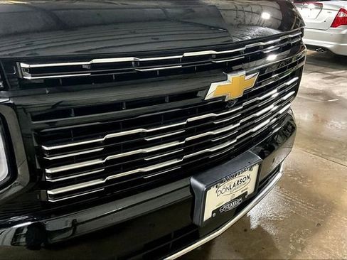 Used 2025 Chevrolet Tahoe High Country image 10
