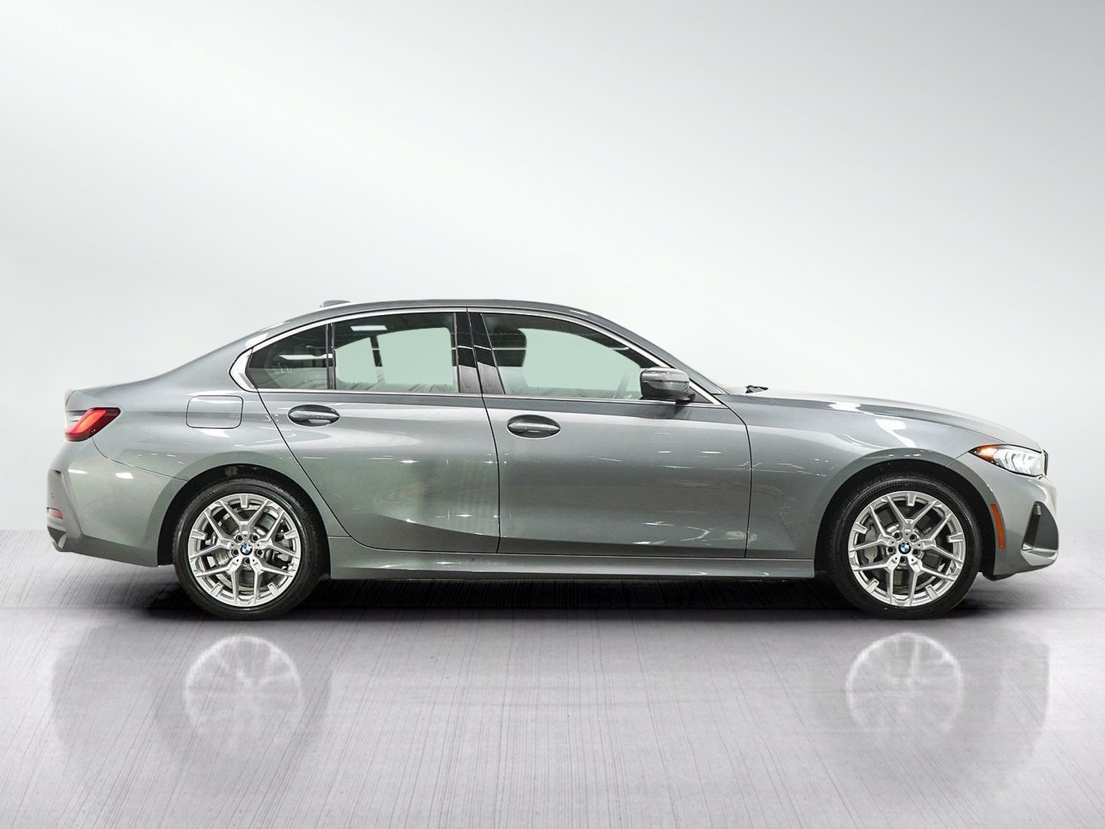 Used 2026 BMW 330i xDrive Sedan AWD/4WD image 6