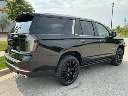 Used 2025 Chevrolet Tahoe High Country AWD/4WD image 6