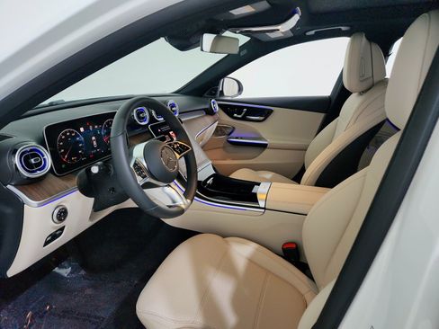 New 2025 Mercedes-Benz C 300 Sedan image 10
