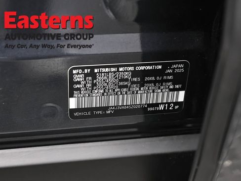 Used 2025 Mitsubishi Outlander SE FWD image 36