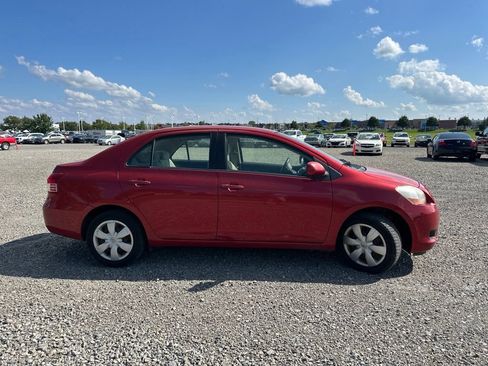 Used 2007 Toyota Yaris Sedan w/ Convenience Pkg FWD image 12