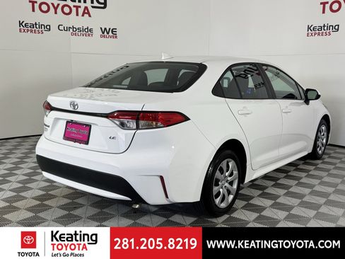 Used 2024 Toyota Corolla LE image 5