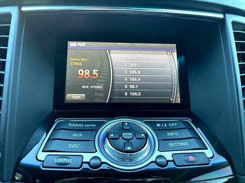 Used 2016 INFINITI QX70 RWD 4dr image 29