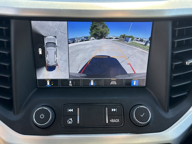 Used 2023 GMC Acadia SLT w/ Elevation Edition FWD image 6