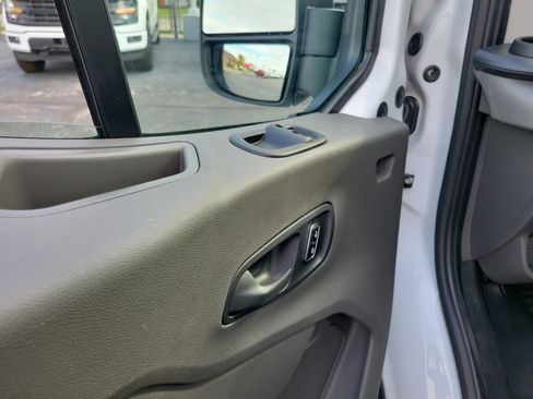Certified 2024 Ford Transit 350 XLT image 18
