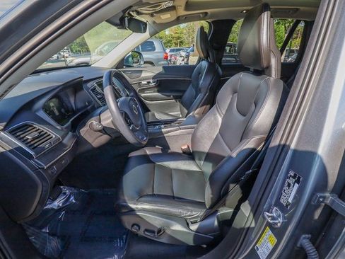 Used 2020 Volvo XC90 T5 Momentum w/ Protection Package image 38
