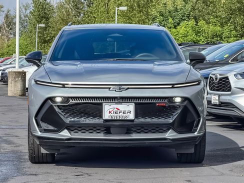 Used 2025 Chevrolet Equinox EV RS FWD image 8