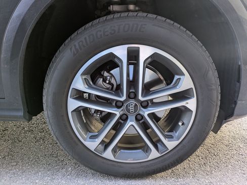 Certified 2025 Audi Q5 Premium w/ Convenience Package AWD/4WD image 30