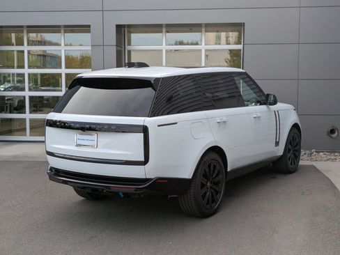 New 2025 Land Rover Range Rover SE AWD/4WD image 5