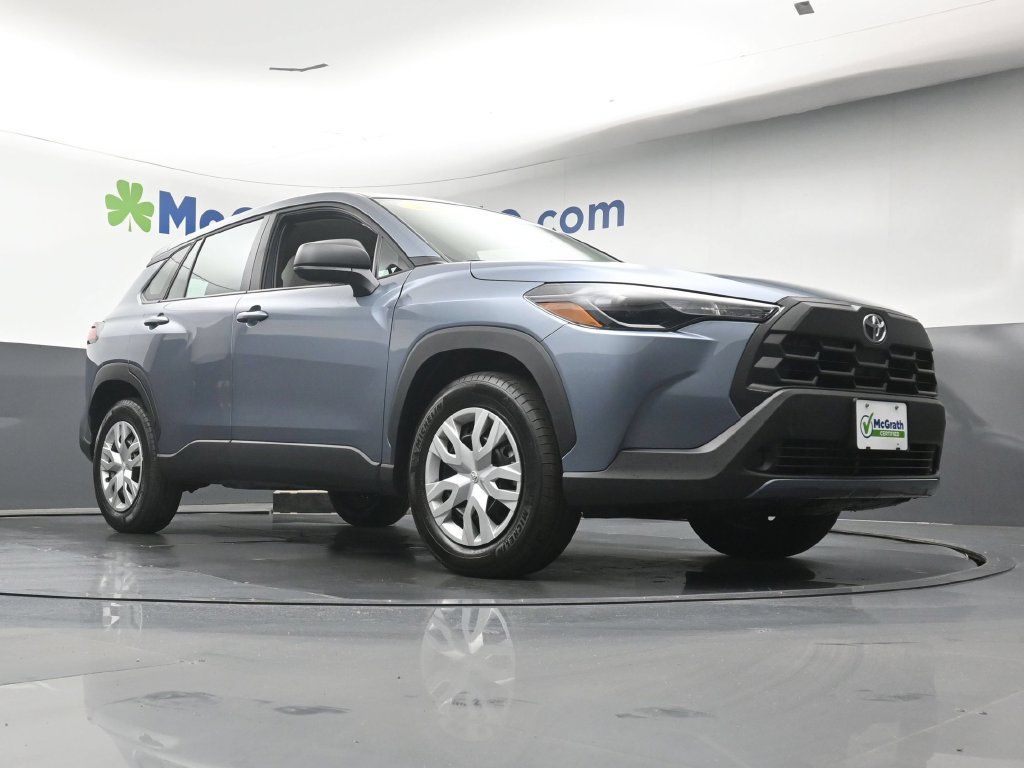 Used 2026 Toyota Corolla Cross L AWD/4WD image 25