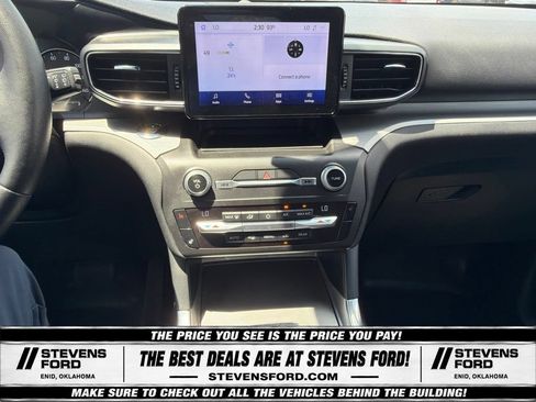 Used 2020 Ford Explorer XLT w/ Equipment Group 202A AWD/4WD image 26