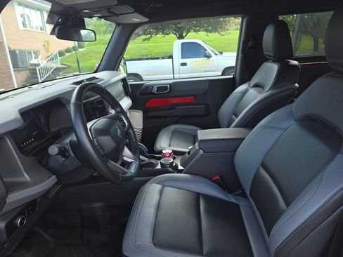 Used 2024 Ford Bronco Black Diamond AWD/4WD image 6