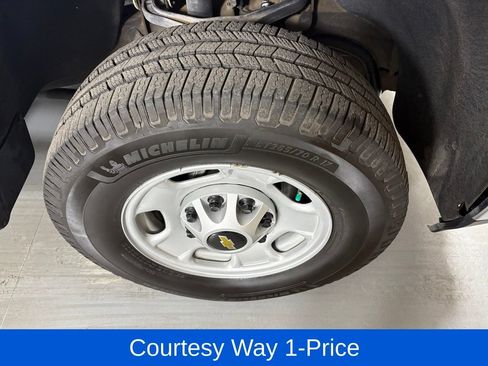 Used 2024 Chevrolet Silverado 2500 W/T w/ WT Convenience Package AWD/4WD image 13