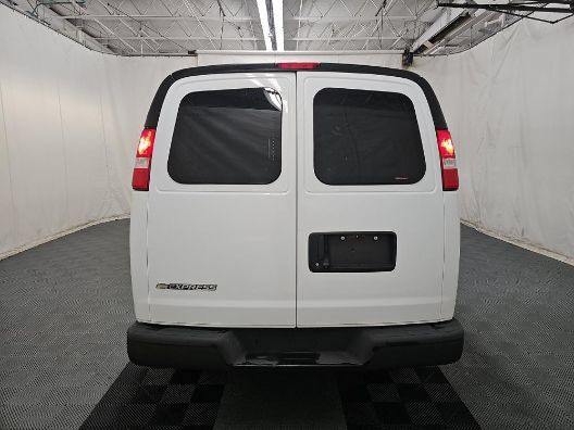 Used 2020 Chevrolet Express 2500 RWD image 5