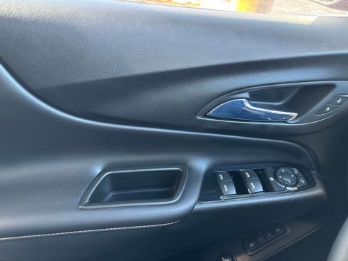 Used 2024 Chevrolet Equinox Premier image 28