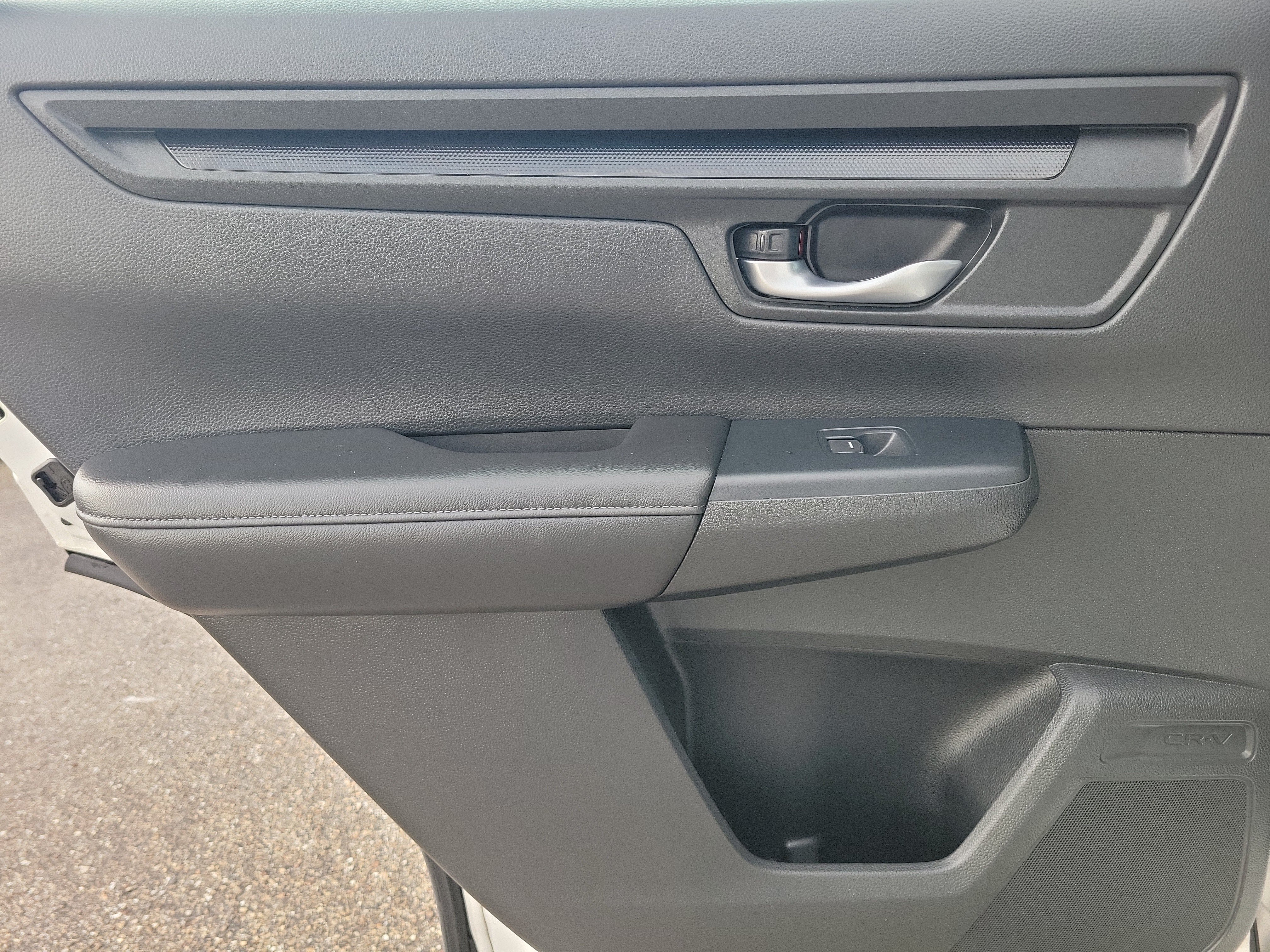 Used 2024 Honda CR-V LX image 15