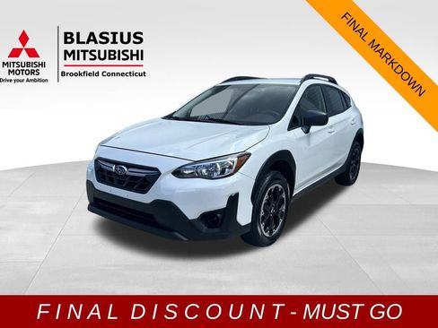 Used 2022 Subaru Crosstrek 2.0i image 1