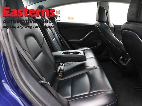 Used 2018 Tesla Model 3 Mid Range image 19