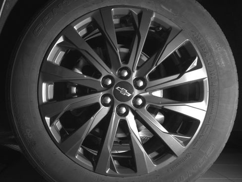 Used 2023 Chevrolet Traverse RS AWD/4WD image 21