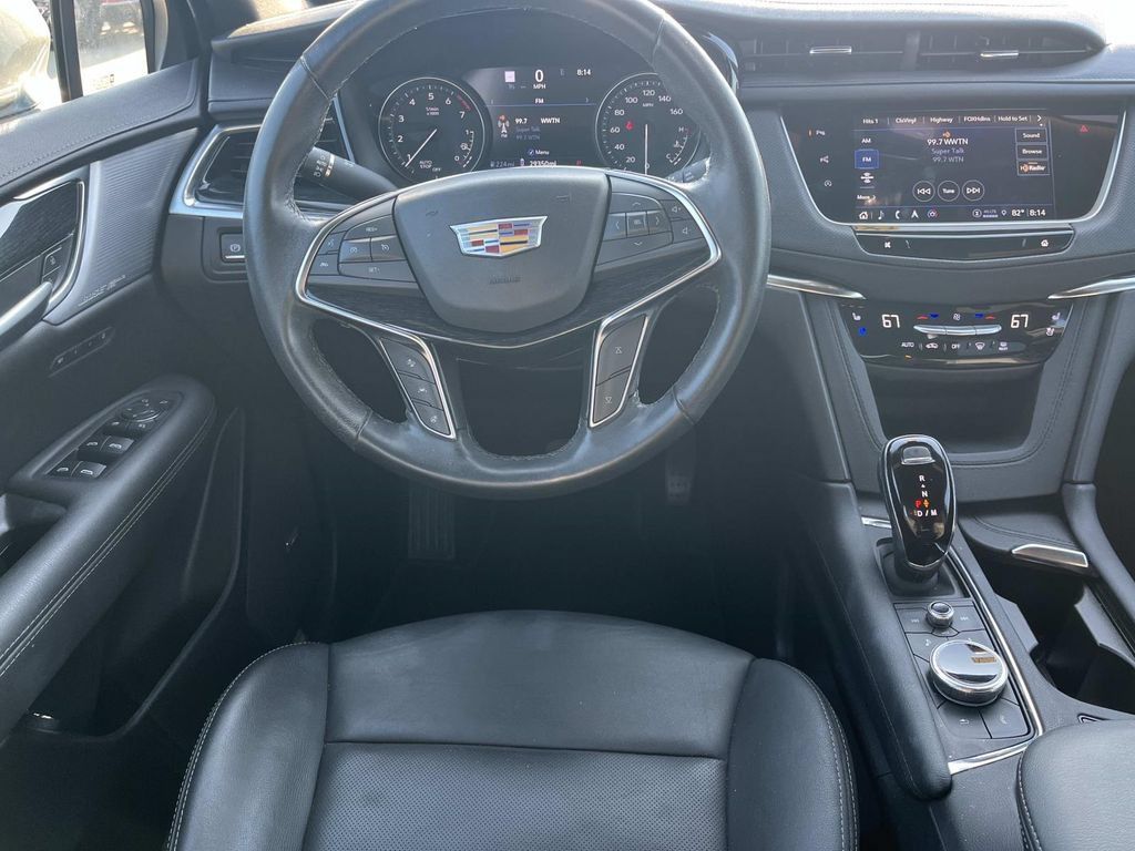 Certified 2023 Cadillac XT5 Premium Luxury w/ Technology Package FWD image 14