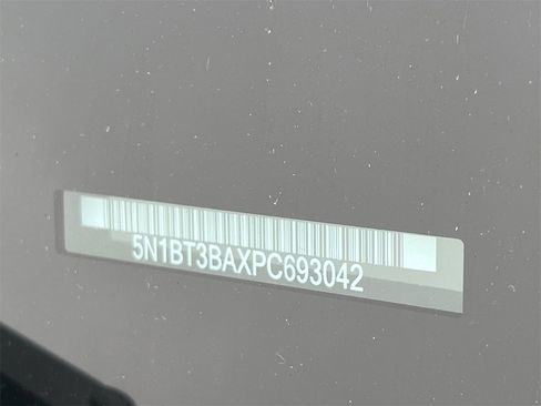 Certified 2023 Nissan Rogue SV image 28