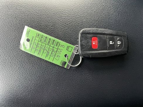 Certified 2024 Toyota 4Runner SR5 image 30