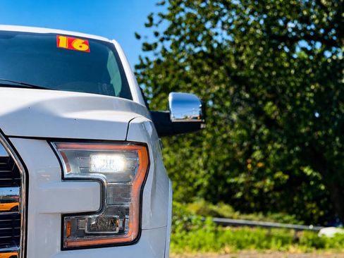 Used 2016 Ford F150 Lariat w/ Equipment Group 502A Luxury AWD/4WD image 4
