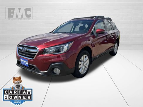 Used 2018 Subaru Outback 2.5i Premium AWD/4WD image 1