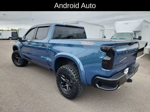 Used 2024 Chevrolet Silverado 1500 LT Trail Boss w/ LPO, Dark Essentials Package AWD/4WD image 5