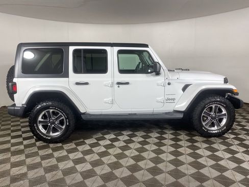 Used 2019 Jeep Wrangler Unlimited Sahara image 21