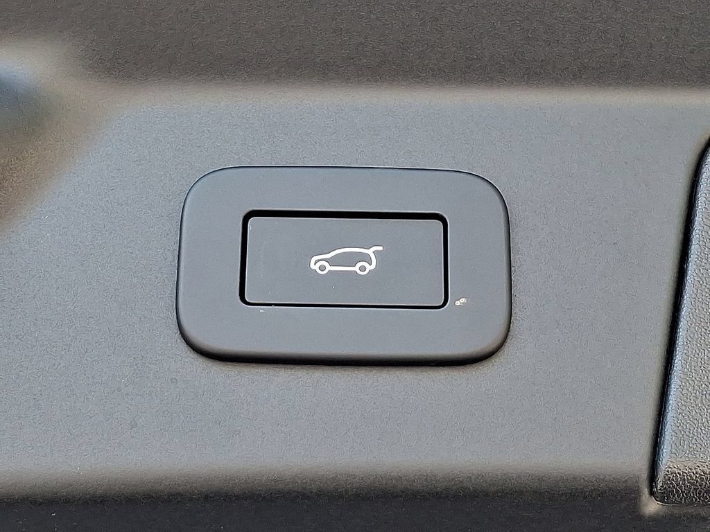 Certified 2026 Land Rover Range Rover Velar S AWD/4WD image 27