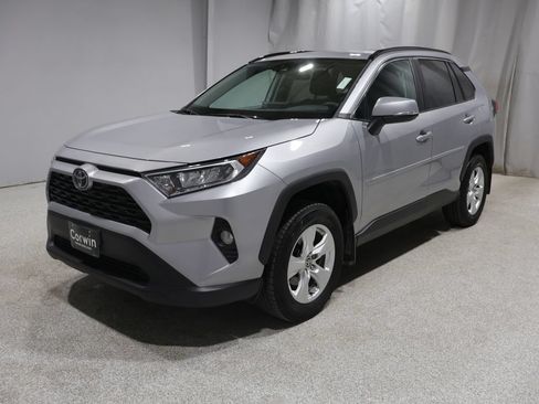 Used 2021 Toyota RAV4 XLE w/ Convenience Package AWD/4WD image 6