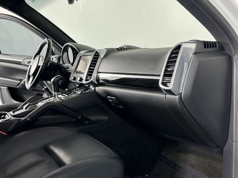 Used 2013 Porsche Cayenne Diesel image 41