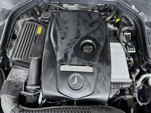 Used 2017 Mercedes-Benz C 300 Sedan w/ Premium 1 Package image 39