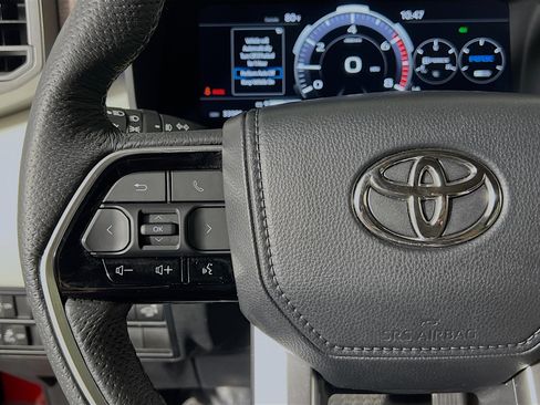 Used 2023 Toyota Sequoia Capstone AWD/4WD image 19