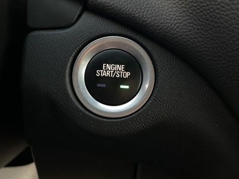 Used 2023 Chevrolet Equinox LT image 15