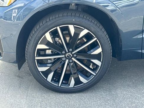 New 2026 Volvo XC60 T8 Ultra w/ Protection Package Premier image 5