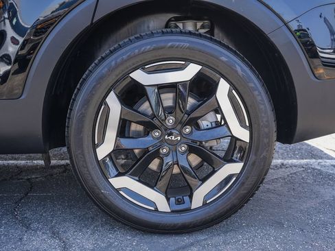 Used 2023 Kia Telluride S AWD/4WD image 12