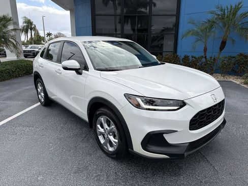 Certified 2025 Honda HR-V LX image 18