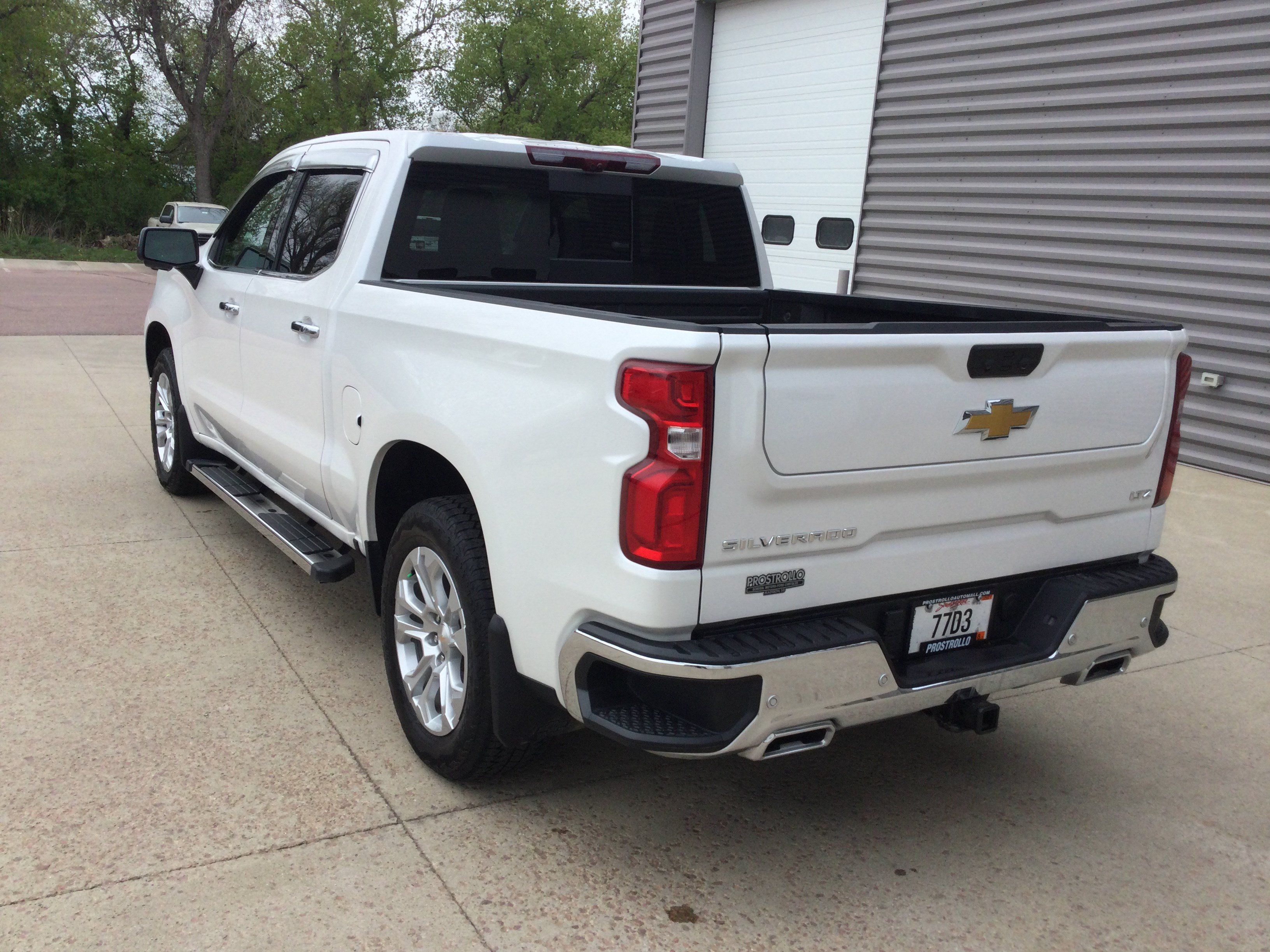 Used 2024 Chevrolet Silverado 1500 LTZ w/ LTZ Premium Package AWD/4WD image 7