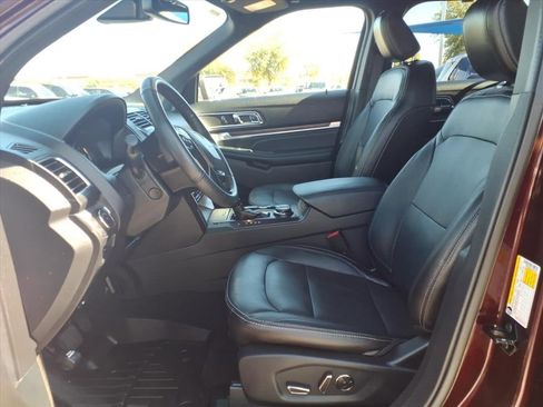 Used 2018 Ford Explorer Limited w/ Equipment Group 301A image 24