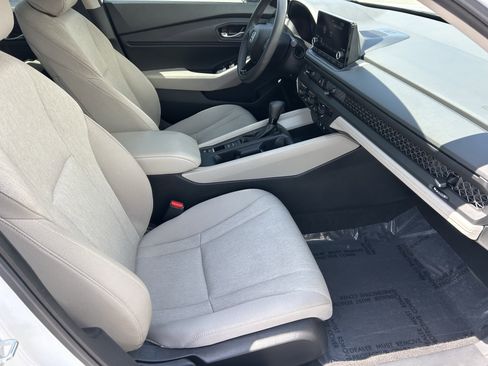 Certified 2023 Honda Accord EX image 9
