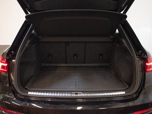 Used 2020 Audi Q3 2.0T Premium Plus w/ Premium Plus Package image 24