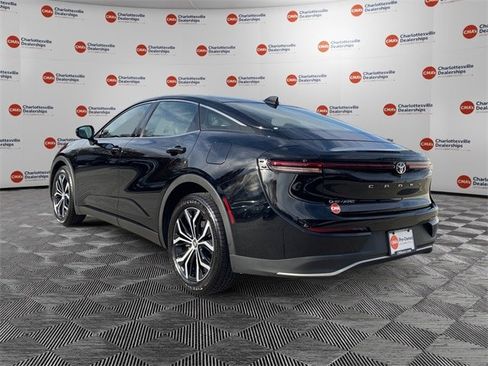 Used 2024 Toyota Crown XLE image 3