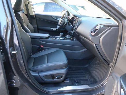 Used 2025 Lexus NX 250 FWD w/ Premium Package image 35