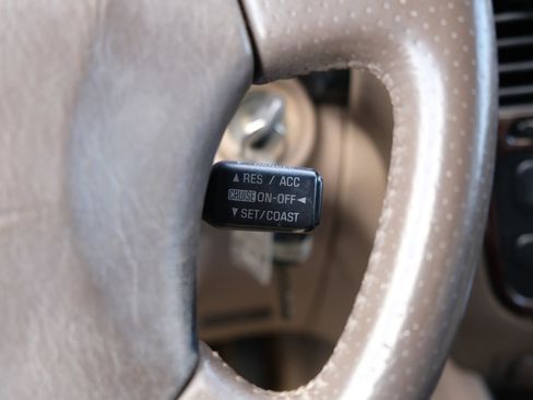 Used 2000 Toyota Land Cruiser AWD/4WD image 46