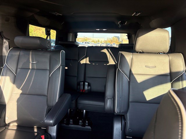 Used 2021 Cadillac Escalade ESV Sport w/ Driver Assist Tech Package AWD/4WD image 4