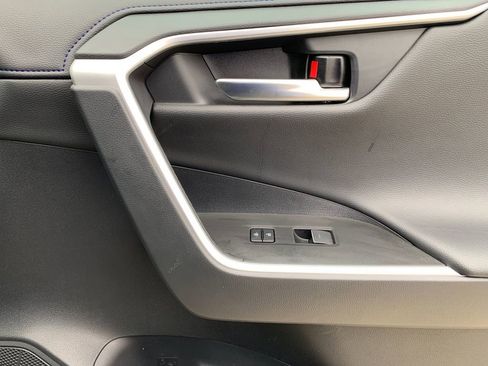 Used 2025 Toyota RAV4 XSE w/ Advanced Technology Package image 21