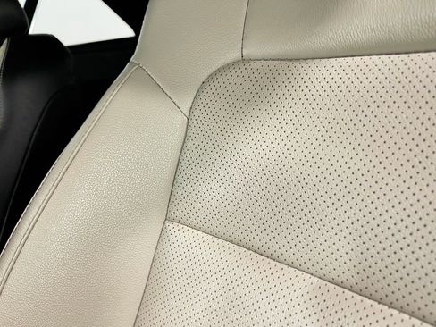 Used 2018 Ford Mustang GT Premium RWD image 17